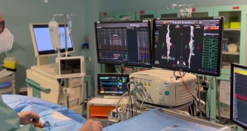 Ablazione RVOT e puntura transettale con tecniche a raggi zero